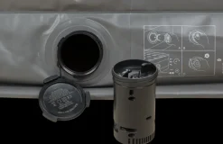 CampOut Luftmadras med indbygget pumpe 151x198cm| Luftmadrasser