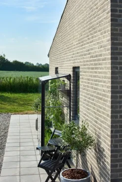 Halls Drivhus Qube Lean-to 26 hærdet glas - sort| Vægdrivhuse