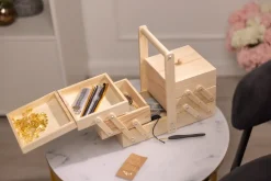 Syskrin fyrretræ H. 25 x B. 14,5 x L. 28 cm| Sy Og Strik